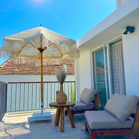 فندق Monk Island